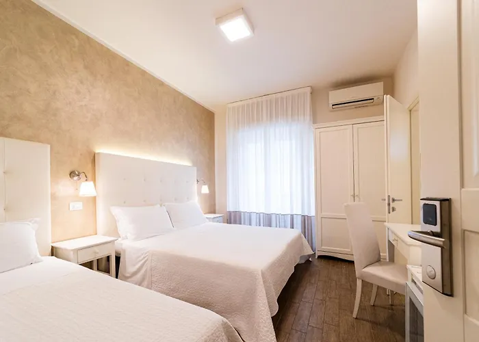 Hotel Soraya - Spiaggia Sawasdee With Beach & Parking Riccione